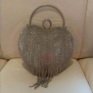 Elegant Silver Rhinestone Heart Clutch